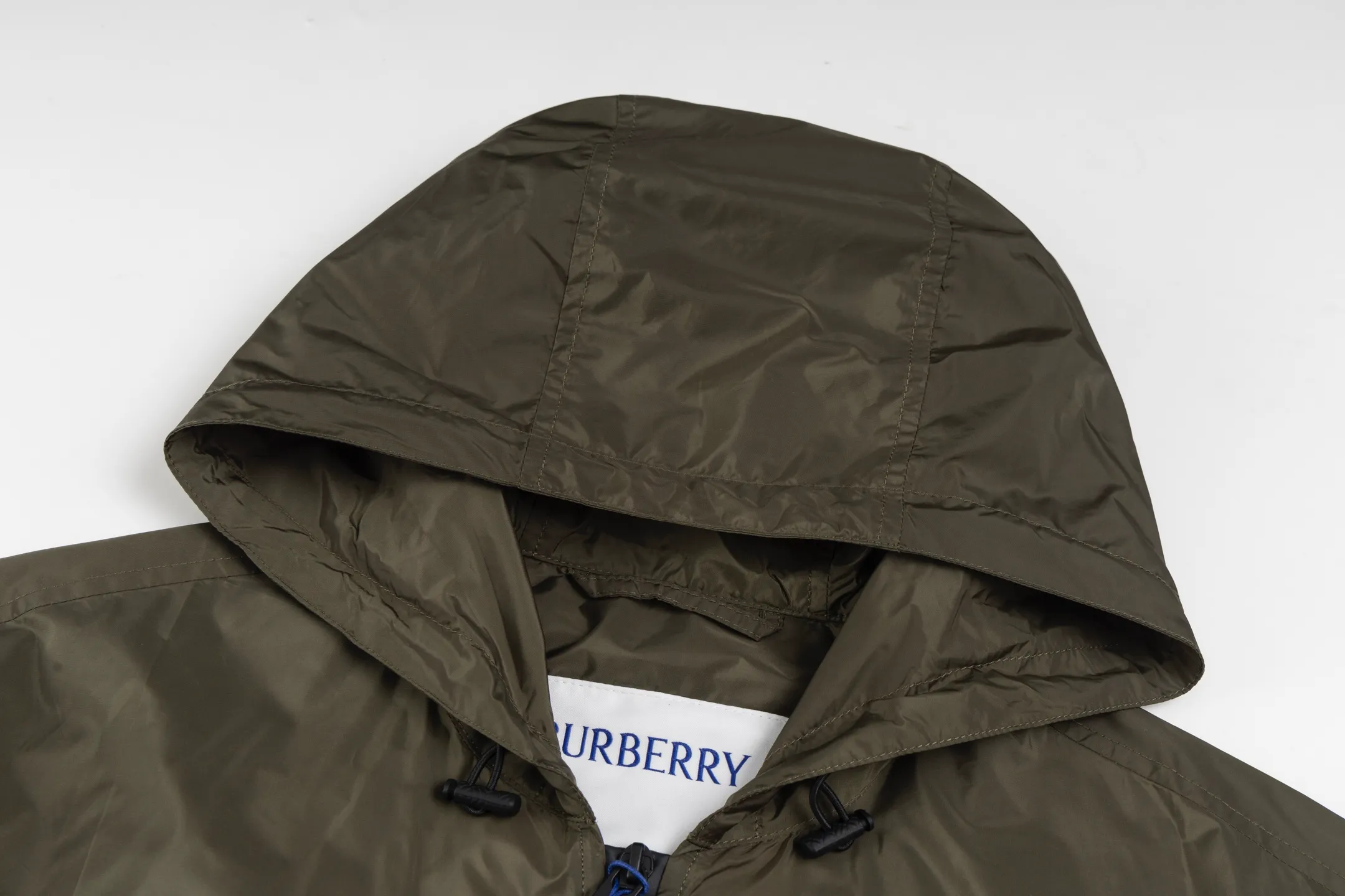 BBR （Green） 4,995 ， Wear-Resistant ， 。 B ， 。 ， 。 ， 。 ， 1980 。 EKD ， 。 ， 。 。 Classic ， 。 Size:S/M/L/XL